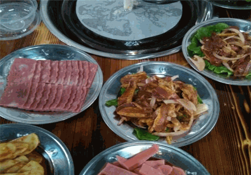 崔事员碳烤肉加盟店