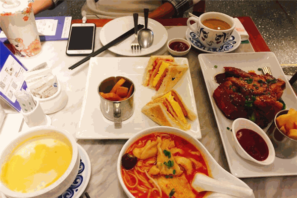 新丽港茶餐厅