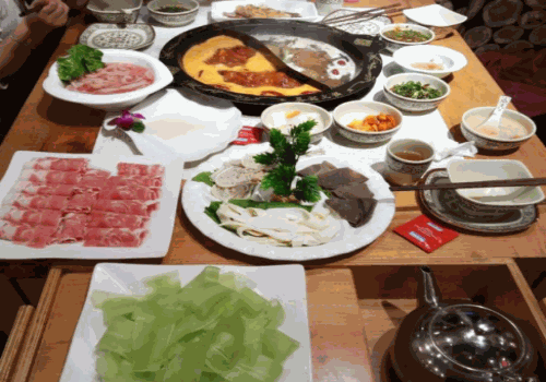 吴铭怀旧火锅