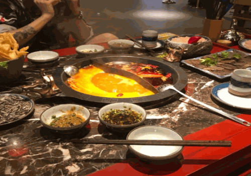 吴铭怀旧火锅