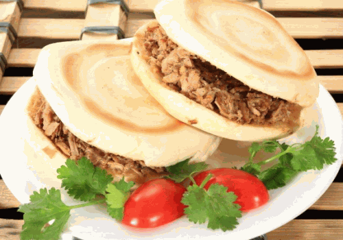 小二上馍肉夹馍