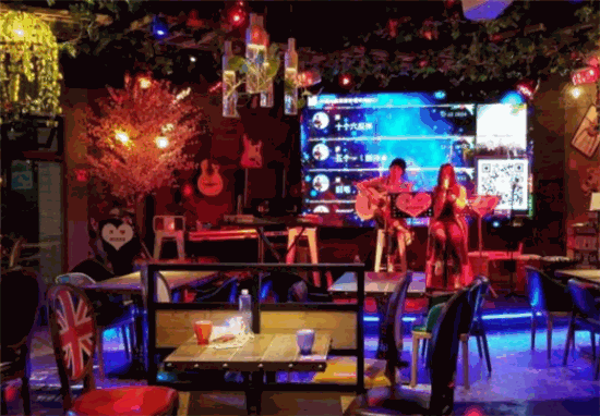 贝斯门音乐餐吧特色餐厅