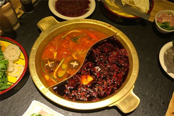 重庆王缸钵老火锅