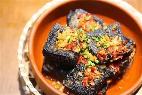 有煮意臭豆腐