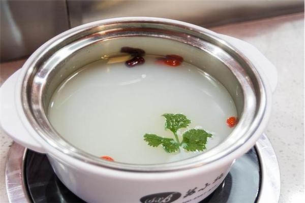 苏小北旋转火锅