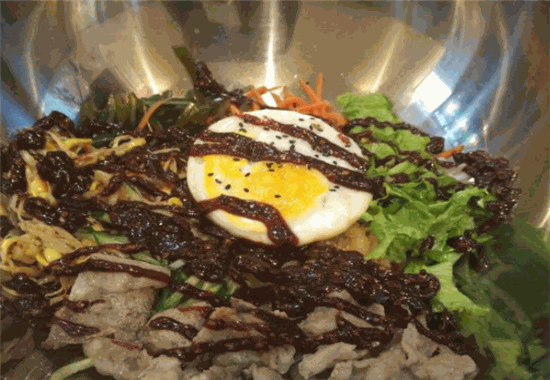 韩式拌饭店装修风格