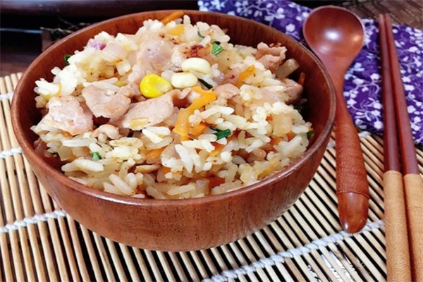 良人伴焖锅饭