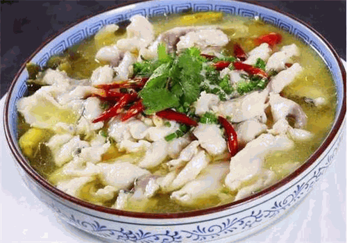 萌小艾酸菜鱼米饭