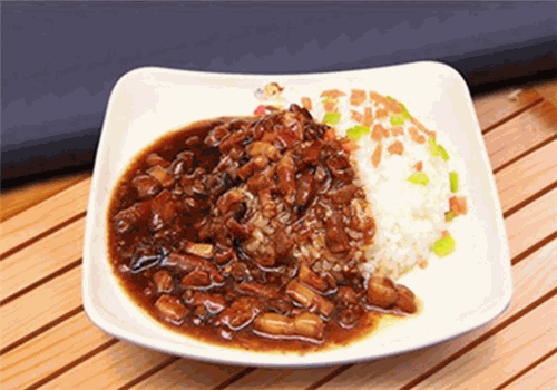 赋卤卤肉饭