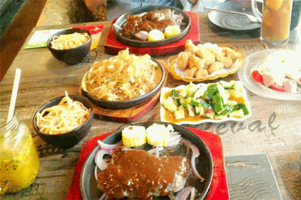 荷莱坞电影主题餐厅怎么样