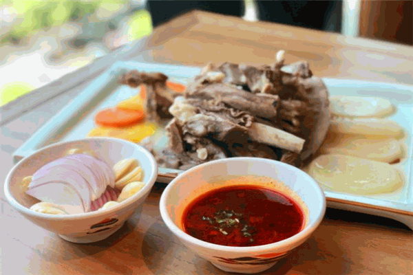 巴依老爷新疆美食餐厅加盟怎么样