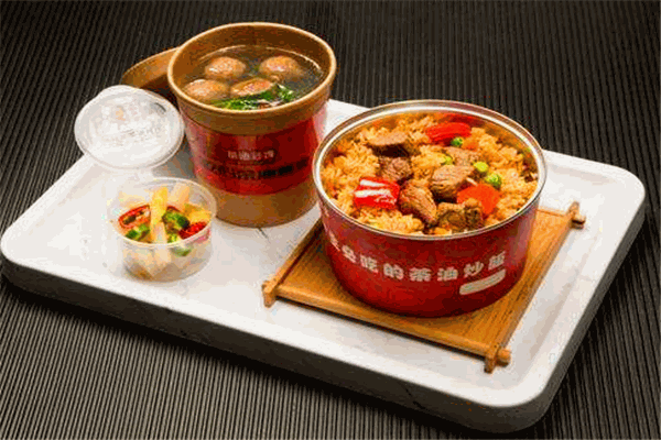加盟囧多多易拉罐茶油炒饭