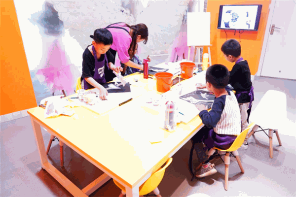 弗里曼国际儿童创想馆加盟