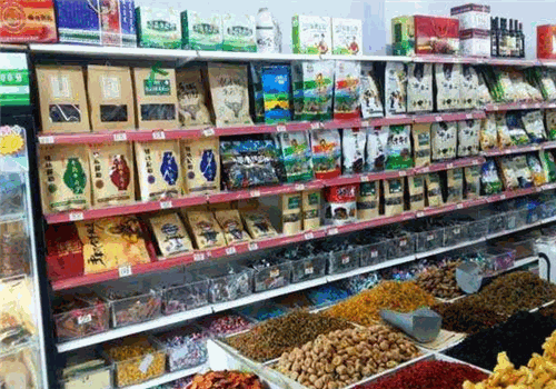 七里香炒货坊店面