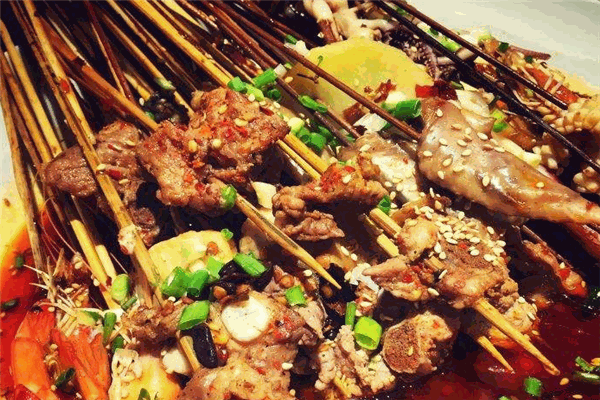 柒串麻辣料理加盟