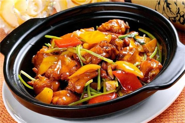 向西鸡煲加盟