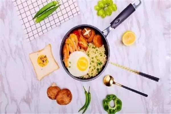 呼呼泡泡面食堂加盟