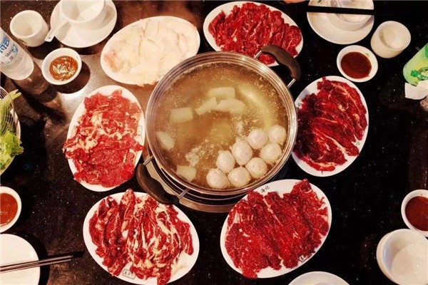 牛村来人潮汕鲜牛肉火锅加盟利润怎么样?