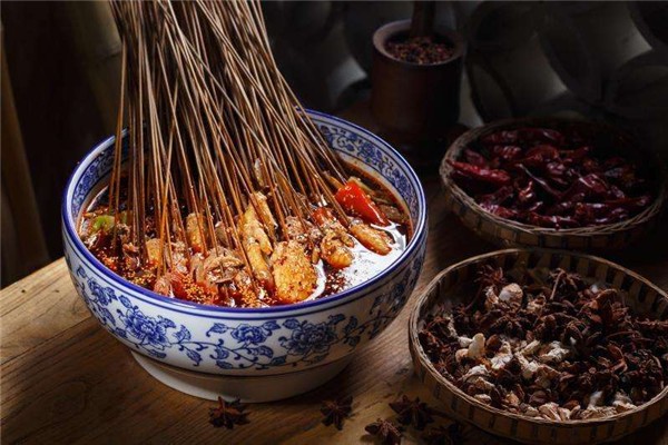袁小生乐山钵钵鸡加盟