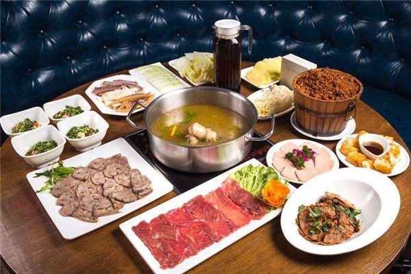 尽膳口福跷脚牛肉加盟