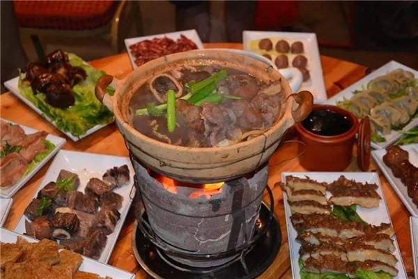 袁百万牛杂火锅