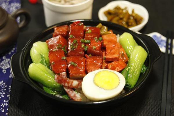 火大煲仔饭加盟费多少钱?