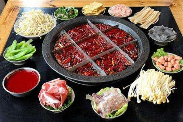 熔宴火锅加盟费多少钱?