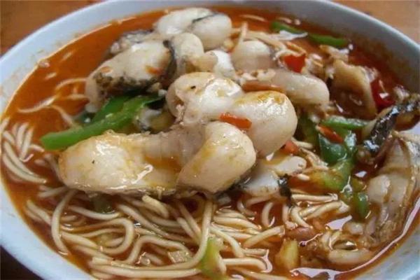 黄小邪酸菜乌鱼面