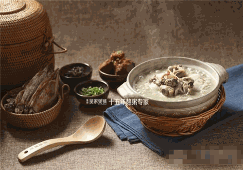绿色吴家粥铺