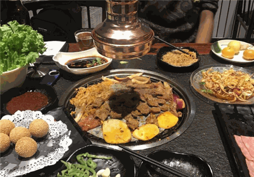 哞哞牛碳火烤肉