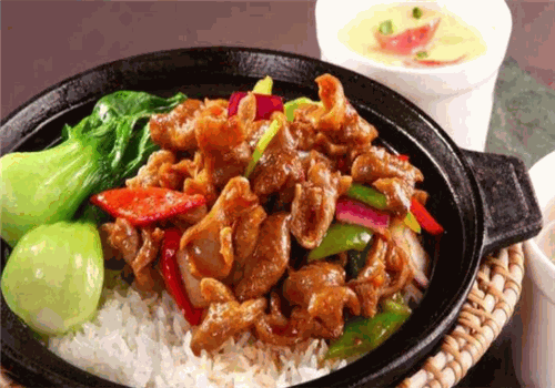 谷色天湘煲仔饭