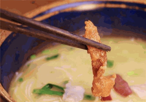 上坐传统过桥米线