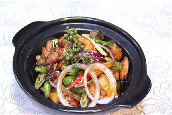 麻尚香瓦香鸡米饭