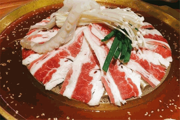 亲爱的创意料理章鱼水煎肉