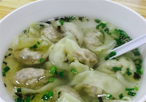顾一碗馄饨