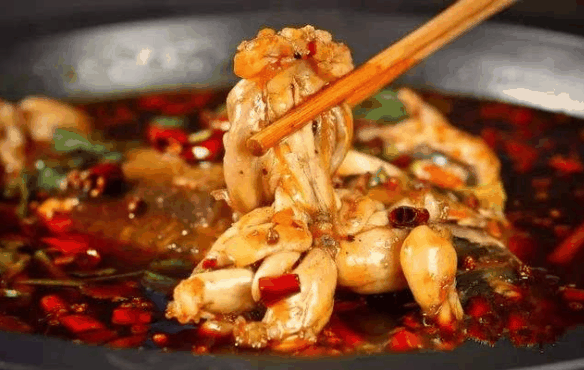 热力开火美蛙鱼头火锅