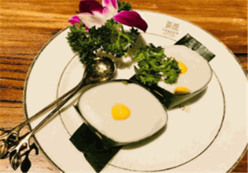 象隐地道曼谷料理