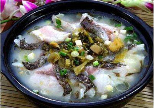 品记酸菜鱼加盟怎么样？服务全,运营有保障