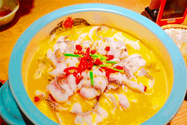 虺沣源酸菜鱼大龙骨加盟