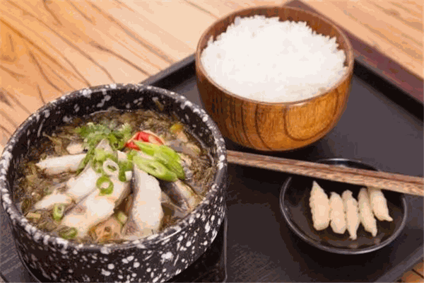 蓉丽老坛酸菜鱼米饭