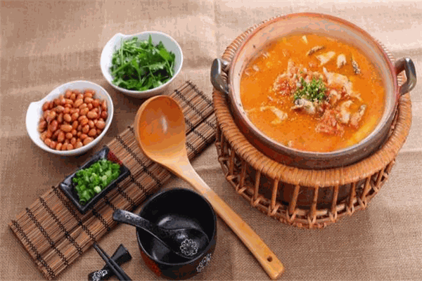 鱼你幸福酸菜鱼米饭