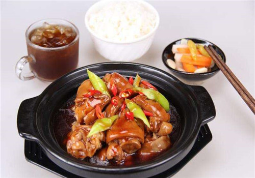 七十二番黄焖鸡米饭