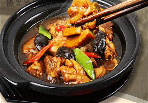 味香轩黄焖鸡米饭
