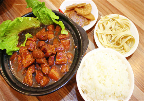 巴滨路黄焖鸡米饭