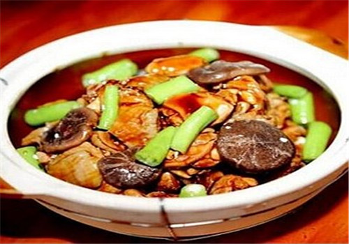 源丰德黄焖鸡米饭