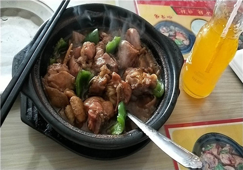 邵恩明黄焖鸡米饭