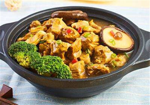 源丰德黄焖鸡米饭