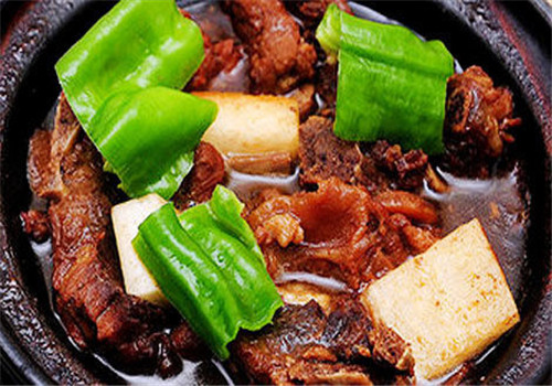 石油城黄焖鸡米饭