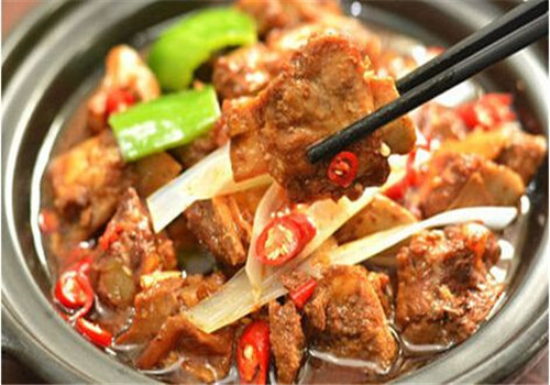 邵恩明黄焖鸡米饭