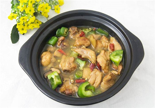 铁心桥黄焖鸡米饭